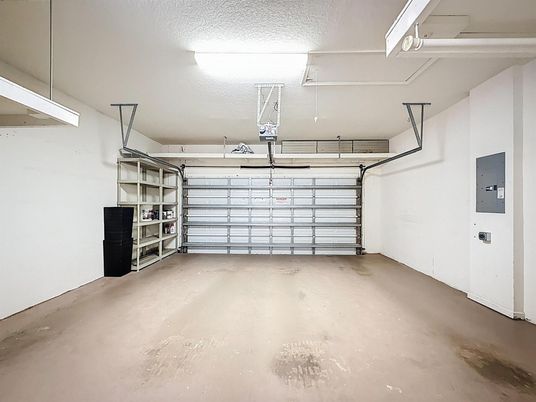 Garage, Interior