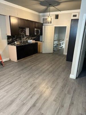 Interior, Kitchen, Pendant Lights, Wood Texture Flooring