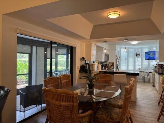 Dining room, Interior, Kitchen, Pendant Lights, Wood Texture Flooring