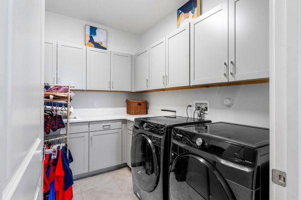 Interior, Washer