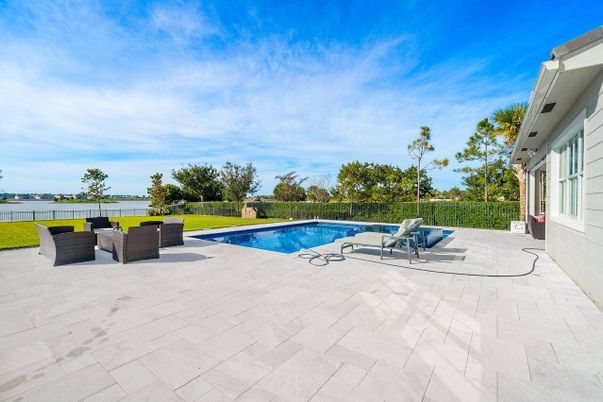 Exterior, Pool, Water
