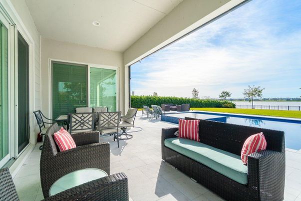 Exterior, Pool, Water