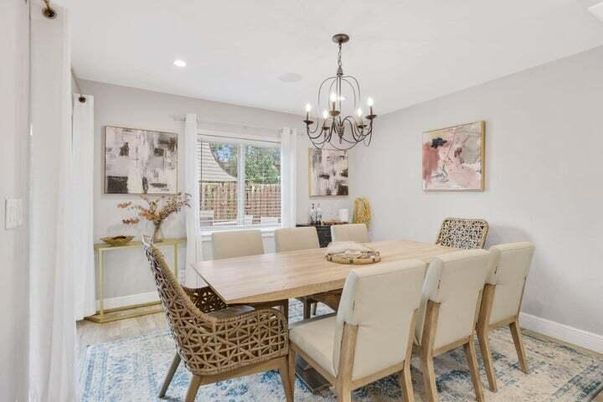 Chandelier, Dining room, Interior, Recessed Lighting, Wood Texture Flooring