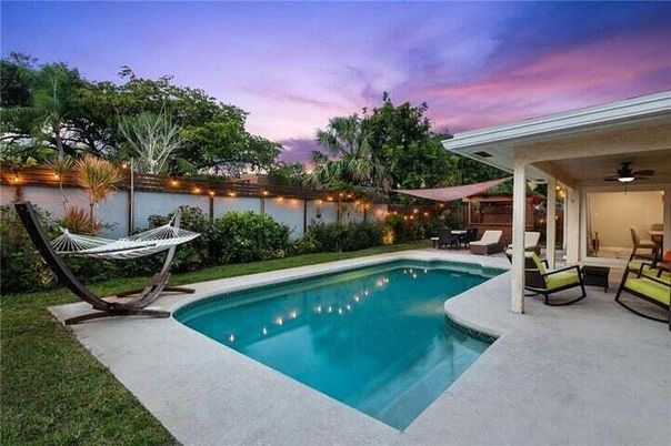 Exterior, Pool, Water