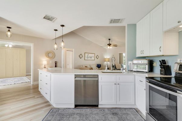 Interior, Kitchen, Pendant Lights, Wood Texture Flooring