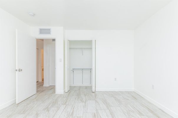 Empty room, Interior, Marble