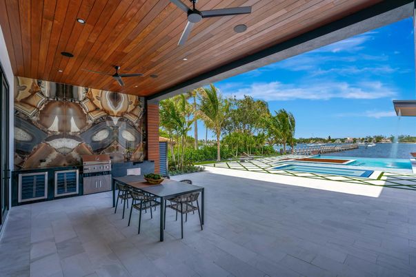Exterior, Pool, Water