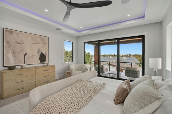 Bedroom, Interior, Recessed Lighting, Water