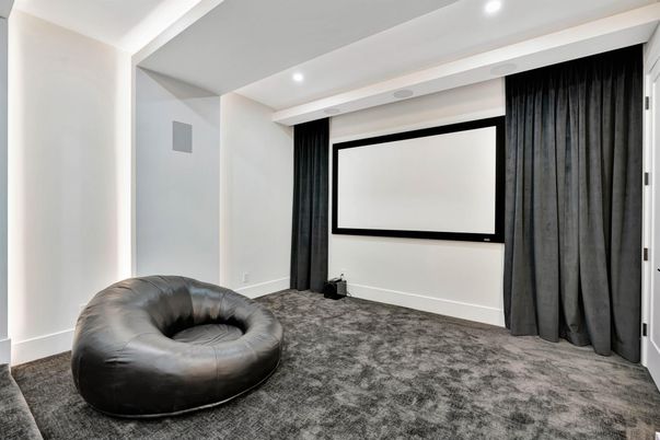 Interior, Projection Screen, Recessed Lighting, Theatre Room