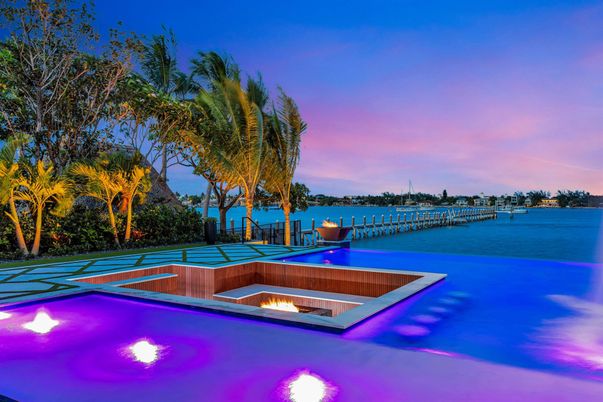 Exterior, Pool, Water