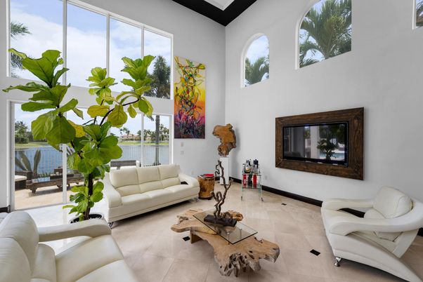 Interior, Living room, Water