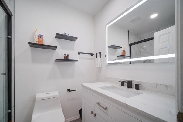 Bathroom, Interior, Marble Walls, Recessed Lighting