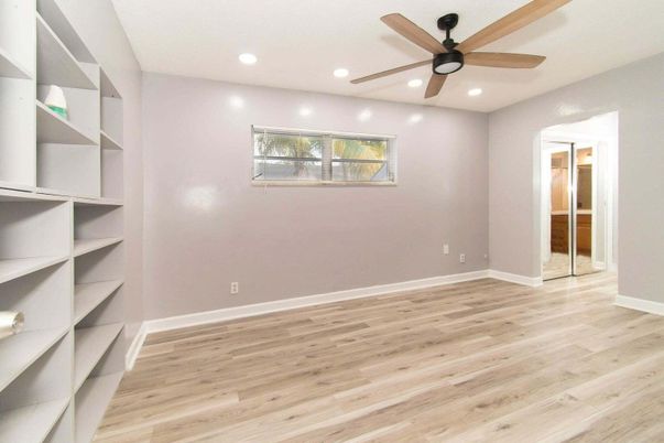 Empty room, Interior, Recessed Lighting, Wood Texture Flooring