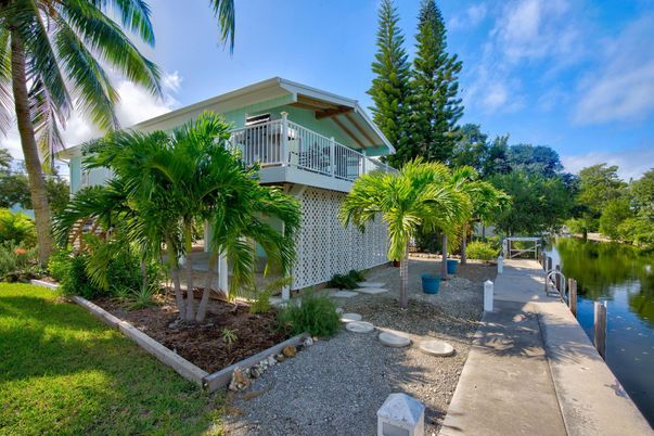 Backyard, Exterior, Water