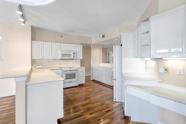 Interior, Kitchen, Recessed Lighting, Wood Texture Flooring