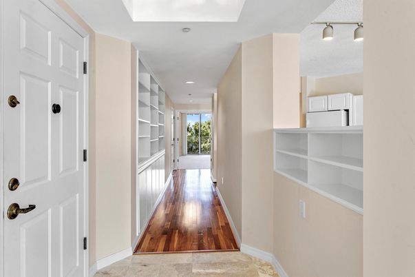Interior, Recessed Lighting, Walk-in Closets, Wood Texture Flooring