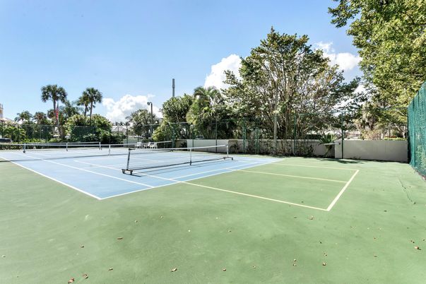 Exterior, Tennis Courts