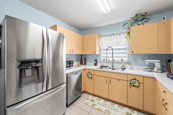 Interior, Kitchen, Stainless Steel Appliances