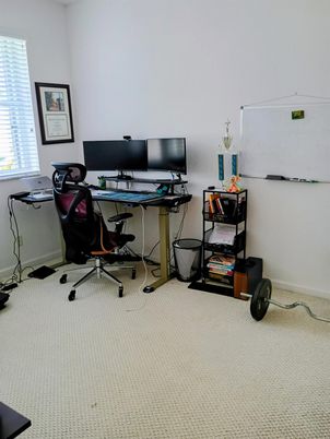 Home Office, Interior