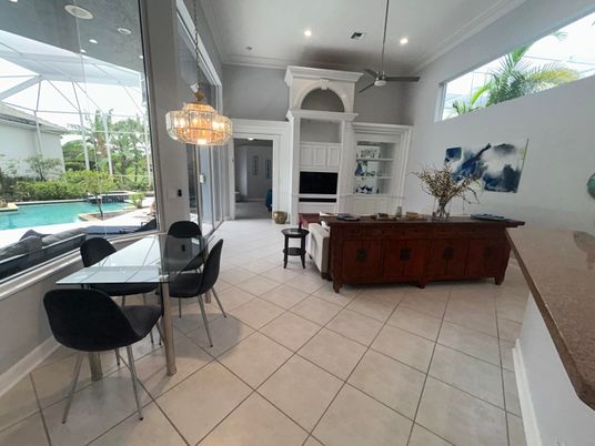 Dining room, Interior, Pendant Lights, Recessed Lighting