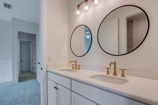 Bathroom, Dual Sink Vanities, Interior