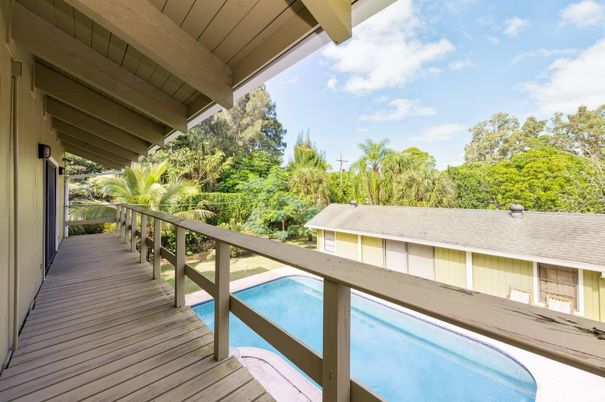 Exterior, Pool, Other