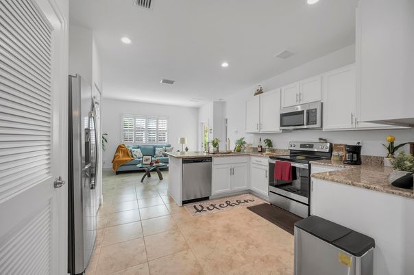 Dining room, Interior, Kitchen, Recessed Lighting, Stainless Steel Appliances