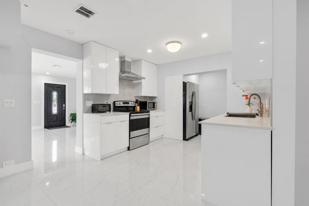 Interior, Kitchen, Marble, Recessed Lighting, Stainless Steel Appliances