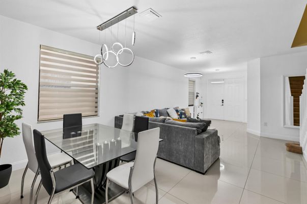 Dining room, Interior, Living room, Pendant Lights, Recessed Lighting
