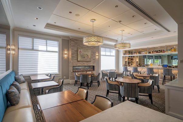 Dining room, Fireplace, Interior, Pendant Lights, Recessed Lighting