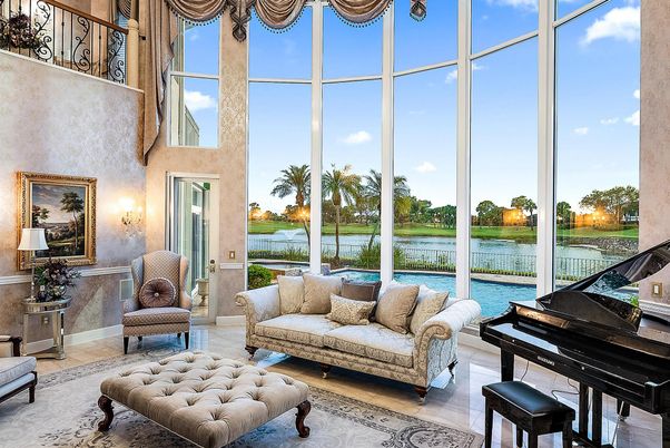 Interior, Piano, Water