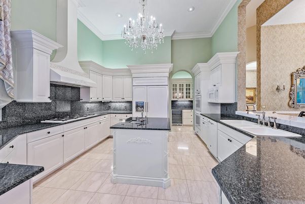 Chandelier, Interior, Kitchen, Marble, Recessed Lighting