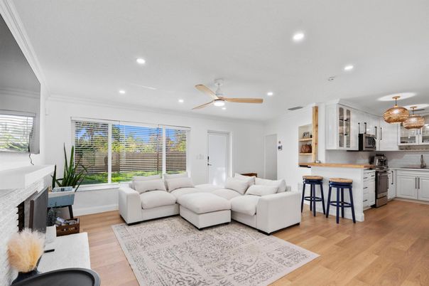 Interior, Kitchen, Living room, Pendant Lights, Recessed Lighting, Stainless Steel Appliances, Wood Texture Flooring