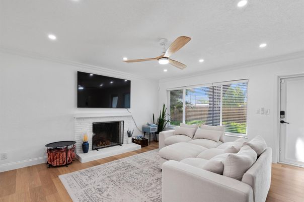 Fireplace, Interior, Living room, Recessed Lighting, Wood Texture Flooring