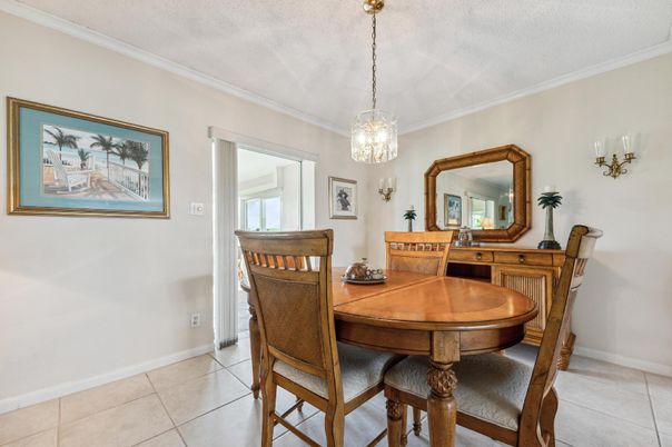Dining room, Interior, Pendant Lights