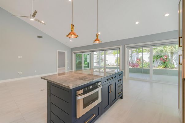 Interior, Kitchen, Pendant Lights, Recessed Lighting, Stainless Steel Appliances