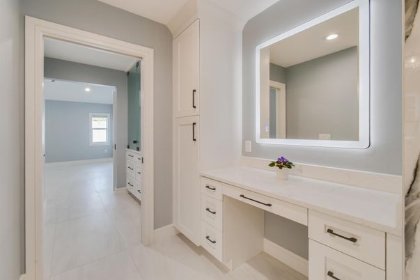 Bathroom, Dual Sink Vanities, Interior, Recessed Lighting
