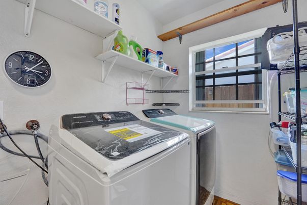 Interior, Washer