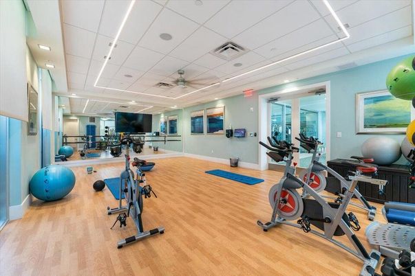 Fitness Equipment, Interior, Recessed Lighting, Wood Texture Flooring