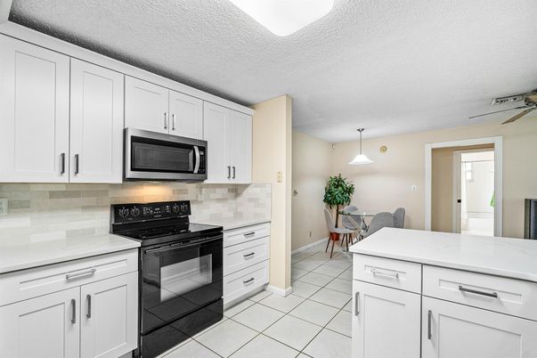 Dining room, Interior, Kitchen, Pendant Lights