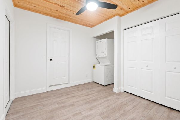 Interior, Recessed Lighting, Wooden Ceilings, Wood Texture Flooring