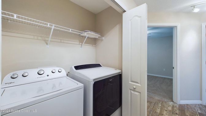 Interior, Utility Closets, Washer, Wood Texture Flooring