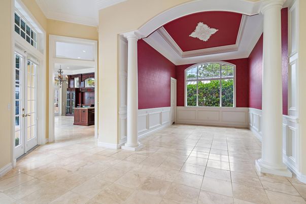 Empty room, Interior, Recessed Lighting
