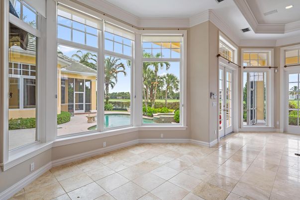 Empty room, Interior, Recessed Lighting, Sun Room