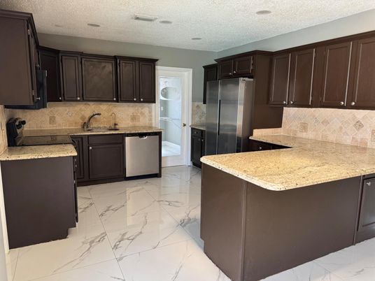 Interior, Kitchen, Marble, Recessed Lighting, Washer