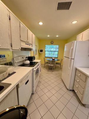 Dining room, Interior, Kitchen, Recessed Lighting