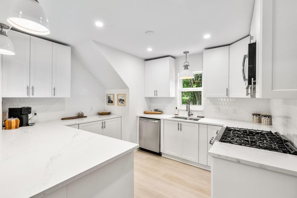 Interior, Kitchen, Pendant Lights, Recessed Lighting, Wood Texture Flooring