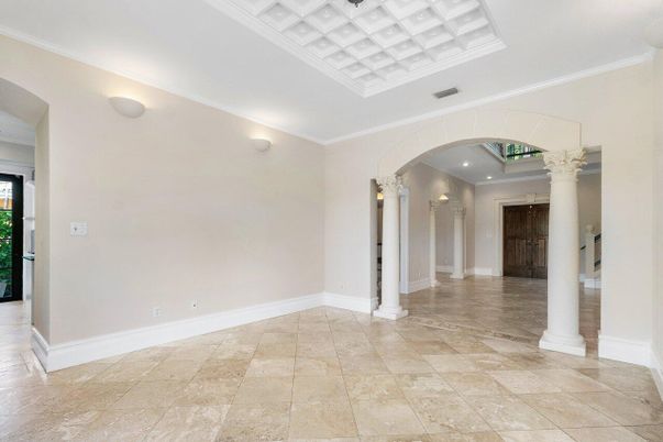 Empty room, Interior, Recessed Lighting