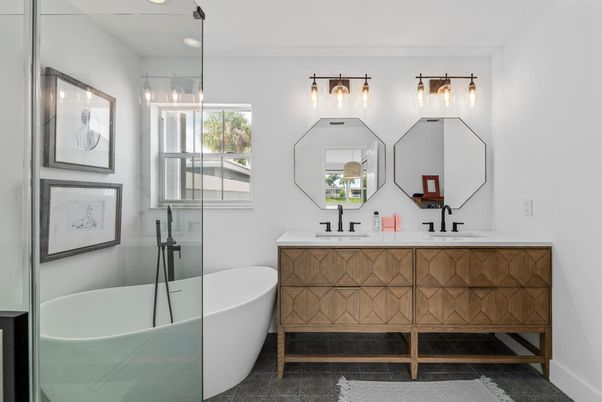 Bathroom, Dual Sink Vanities, Free Standing Baths, Interior, Recessed Lighting