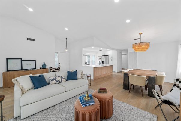 Chandelier, Dining room, Interior, Living room, Pendant Lights, Recessed Lighting, Wood Texture Flooring